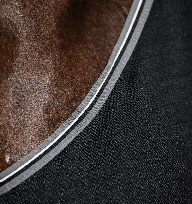 Chargez l'image dans la visionneuse de la galerie, Chemise d'écurie Rambo Stable Sheet ADAAA0 - Black/Thunderstorm Grey & Silver (KJJI)