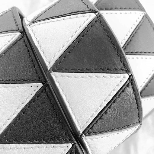 Chargez l'image dans la visionneuse de la galerie, Noir/Blanc