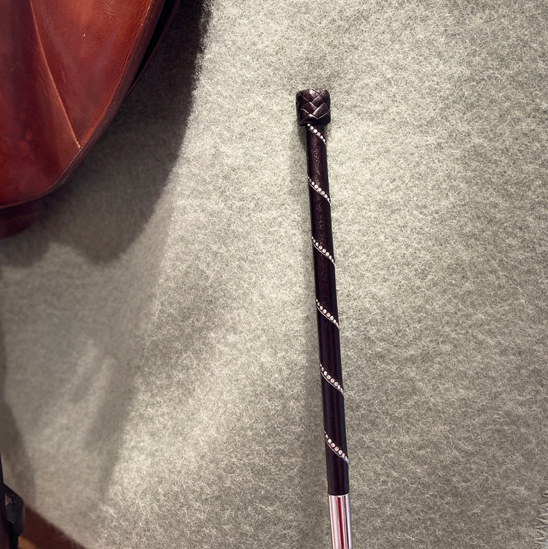 Chargez l'image dans la visionneuse de la galerie, Cravache de dressage manche cuir lisse et diamant