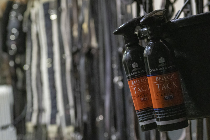 Chargez l&#39;image dans la visionneuse de la galerie, Tack Conditioner BELVOIR Step 2 spray soap
