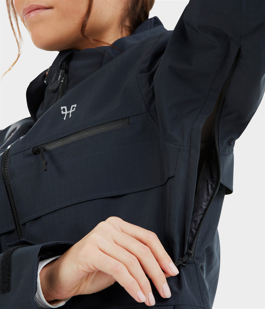 Essential Jacket Women