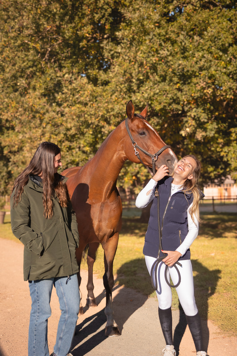 Chargez l&#39;image dans la visionneuse de la galerie, Doudoune sans manches Mia
